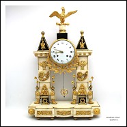 Antico Orologio a Pendolo Luigi XVI in bronzo dorato e marmo (H.62) XVIII secolo Rivoluzione