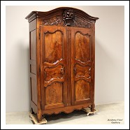 Antico Armadio Credenza Luigi XV in noce e ciliegio XVIII secolo